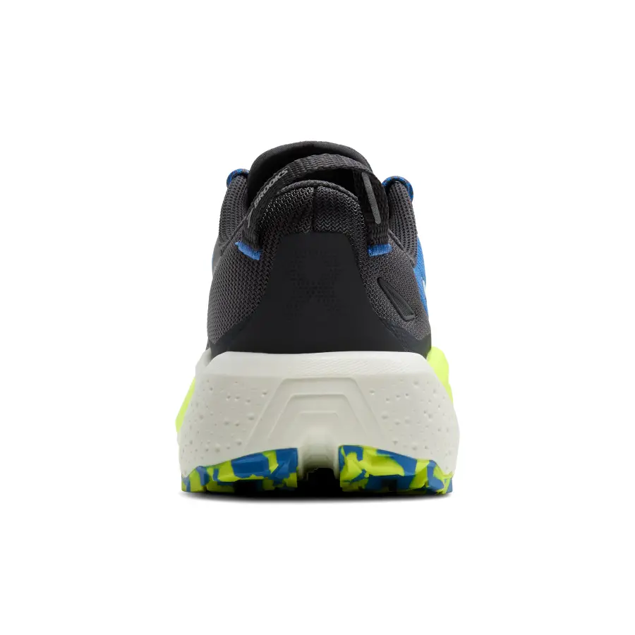 BROOKS Caldera 8 M