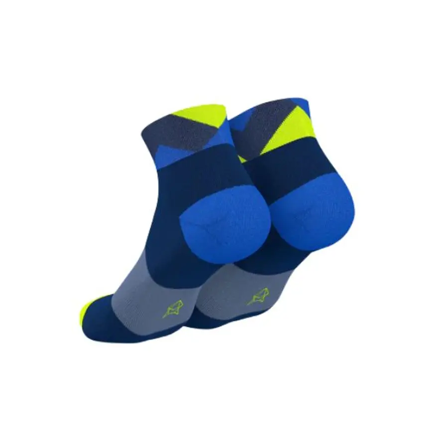 INCYLENCE Running Peaks Short