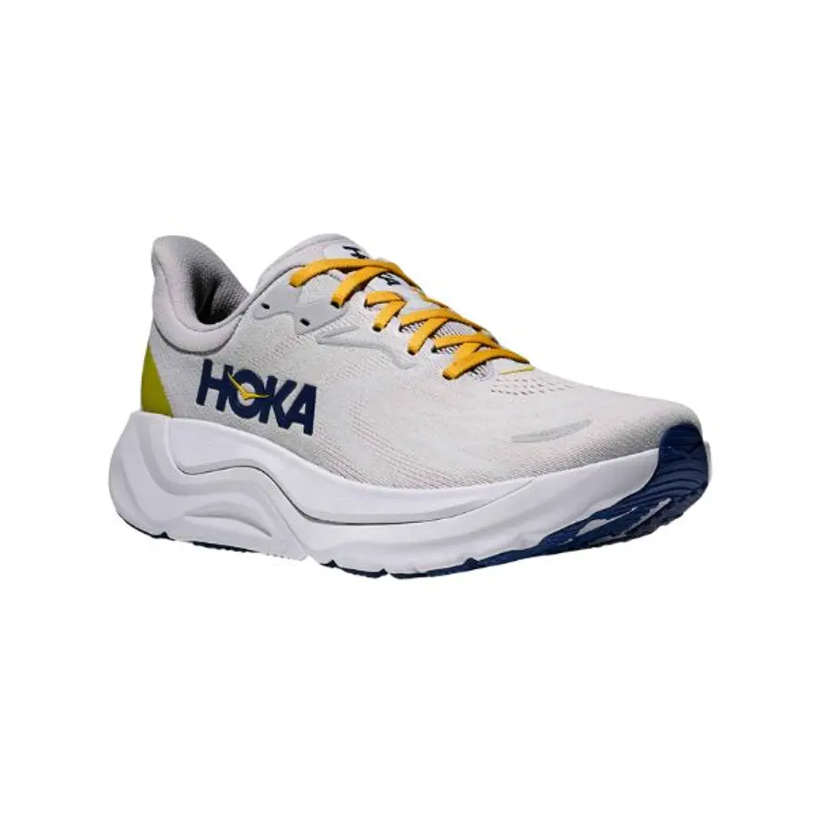 HOKA Arahi 8 M