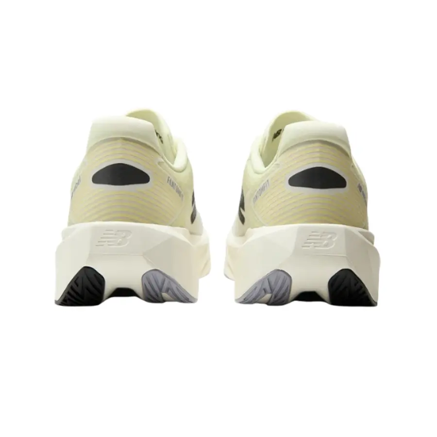 NEW BALANCE FuelCell Rebel v5 M