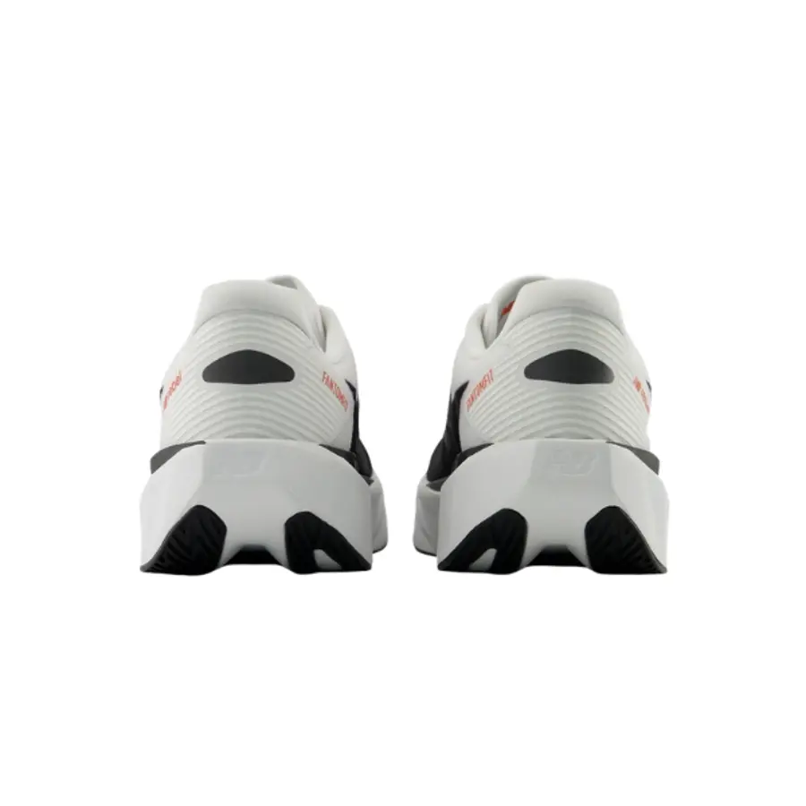 NEW BALANCE FuelCell Rebel v5 M