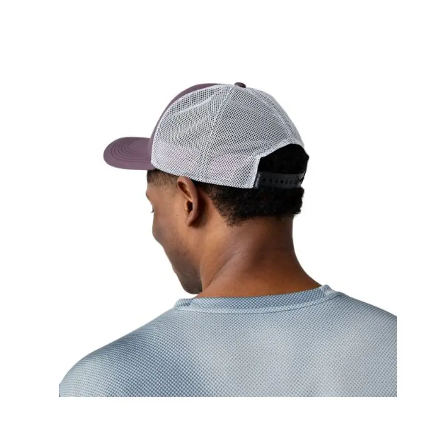 BROOKS Surge Trucker hat